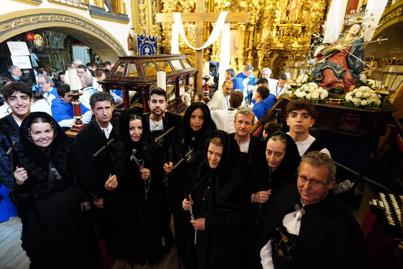 La lluvia obliga a suspender las cuatro procesiones del Viernes Santo y desata las lágrimas de los congregantes