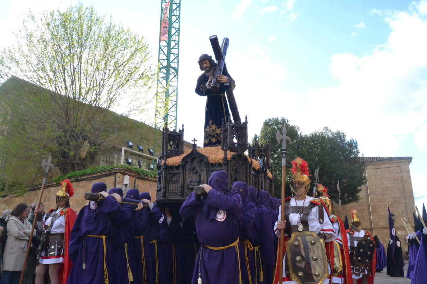 El Santo Entierro recorre Ciudad Rodrigo entre devoción y emoción