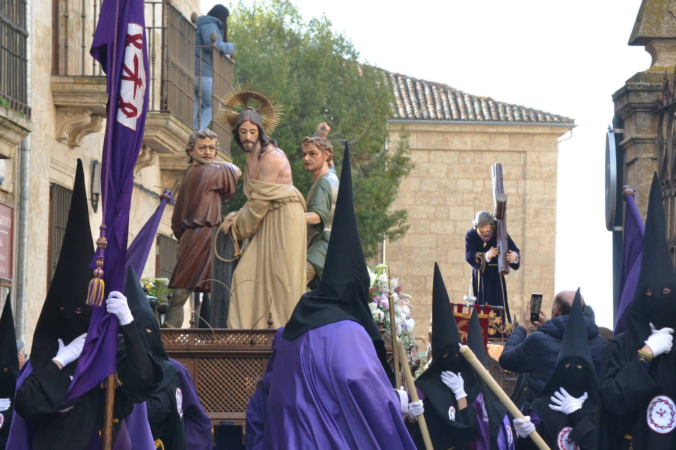 El Santo Entierro recorre Ciudad Rodrigo entre devoción y emoción
