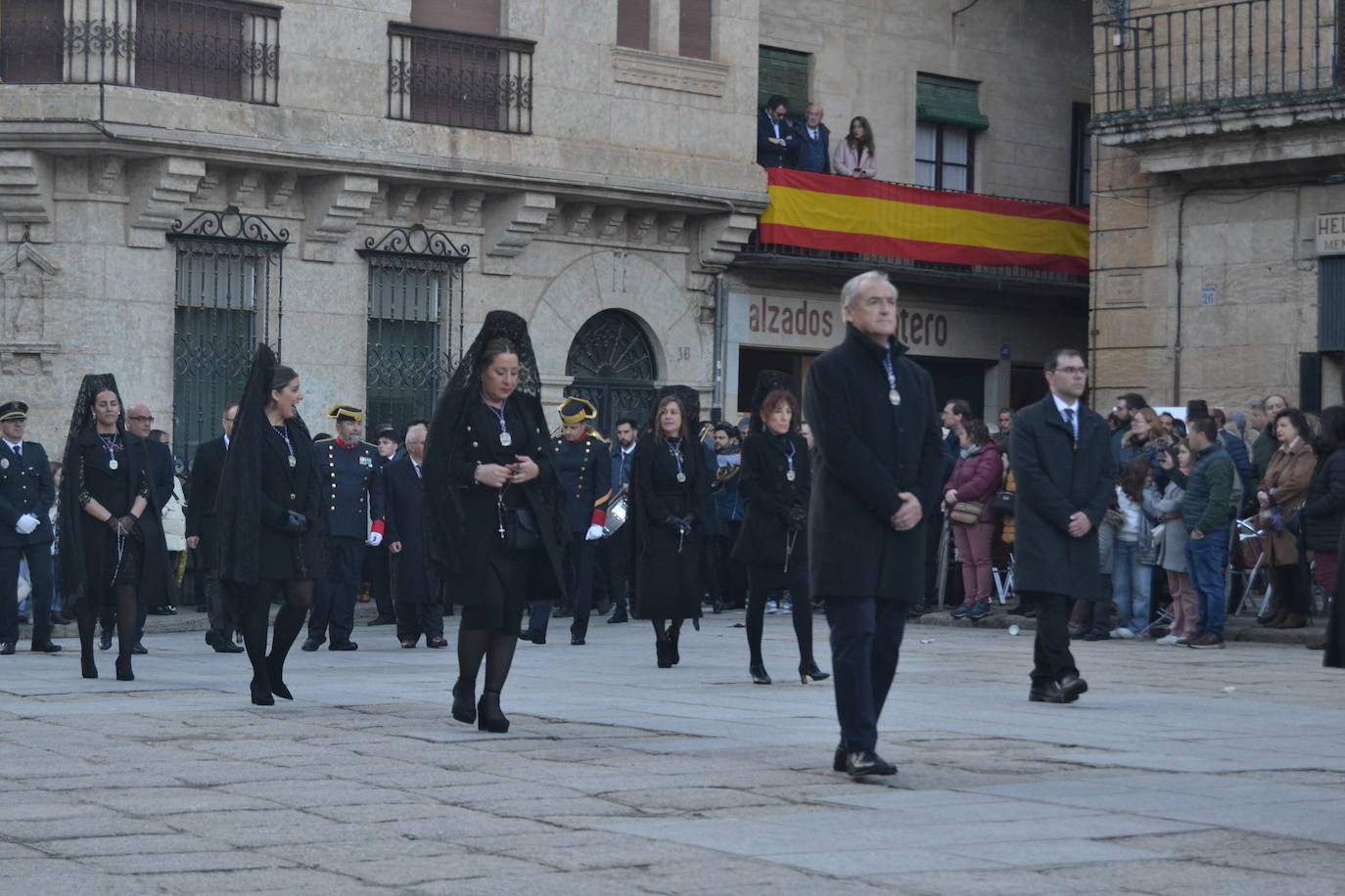 El Santo Entierro recorre Ciudad Rodrigo entre devoción y emoción