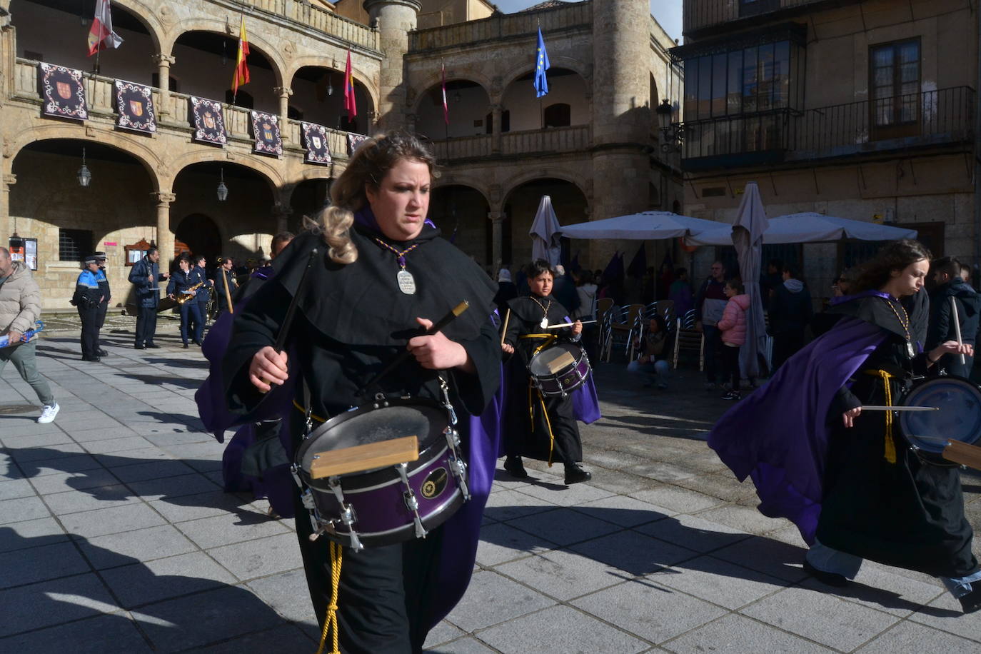 El Santo Entierro recorre Ciudad Rodrigo entre devoción y emoción