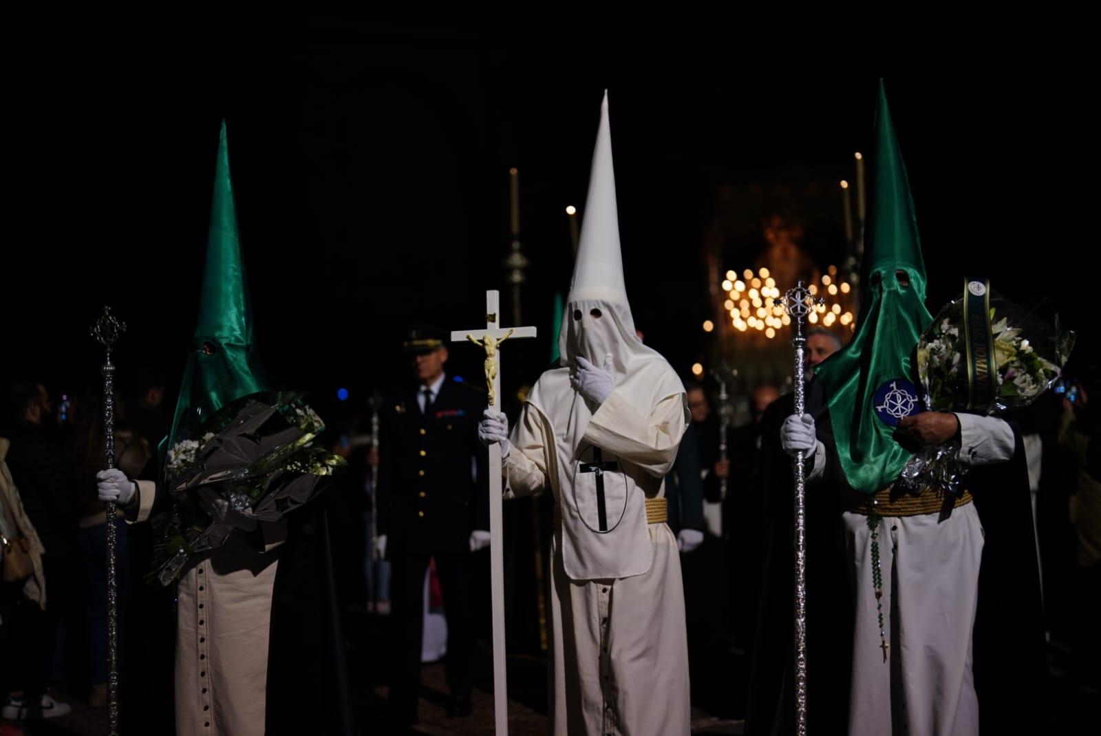 La procesión de la Hermandad Dominicana, en imágenes