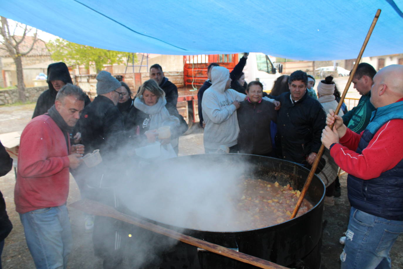 El Tejado no falla a su cita con la comida del Sábado Santo