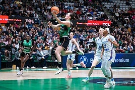 Imagen del partido que el Joventut Badalona y el Perfumerías Avenida han disputado en la tarde de este sábado.