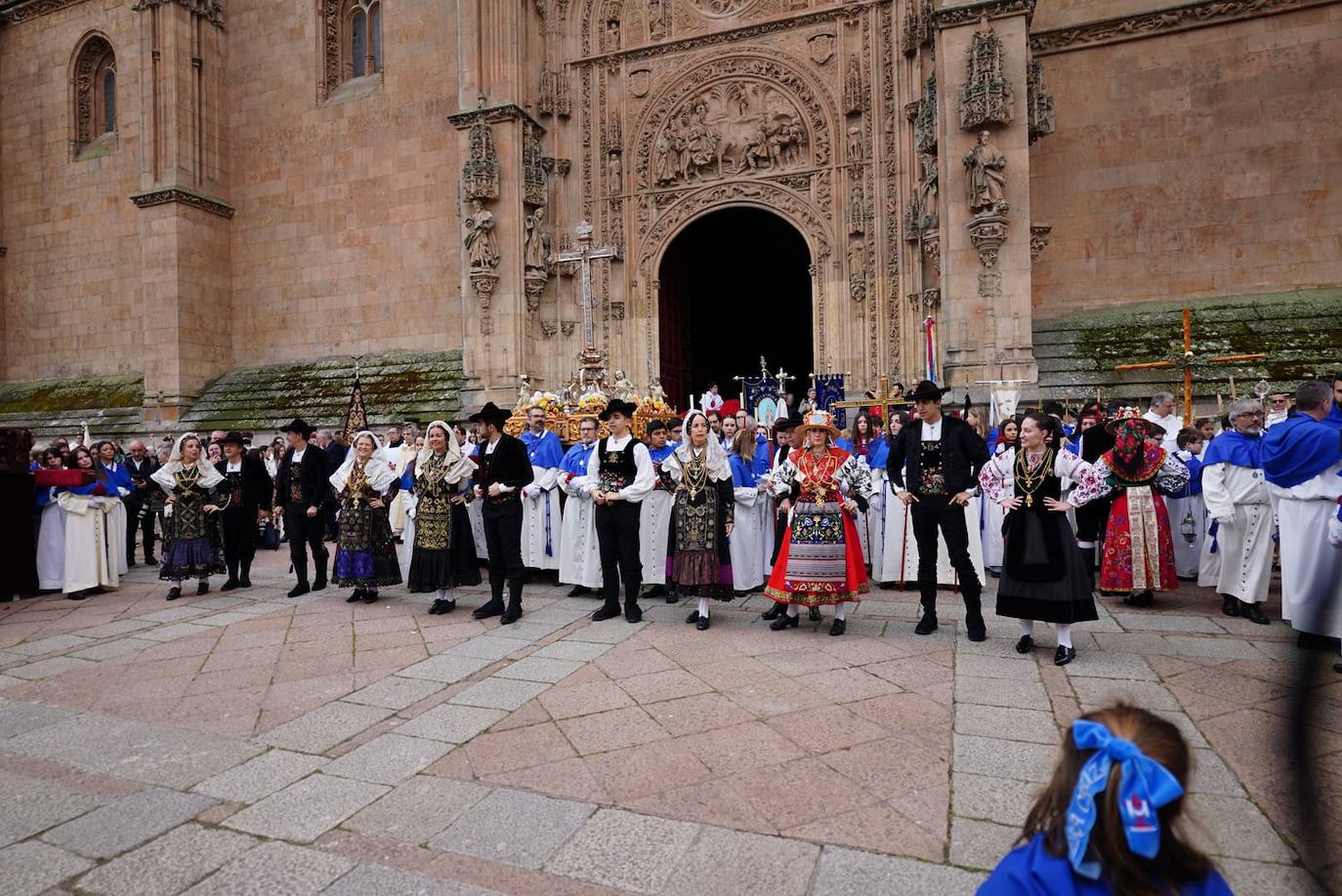 La procesión del Encuentro, en imágenes