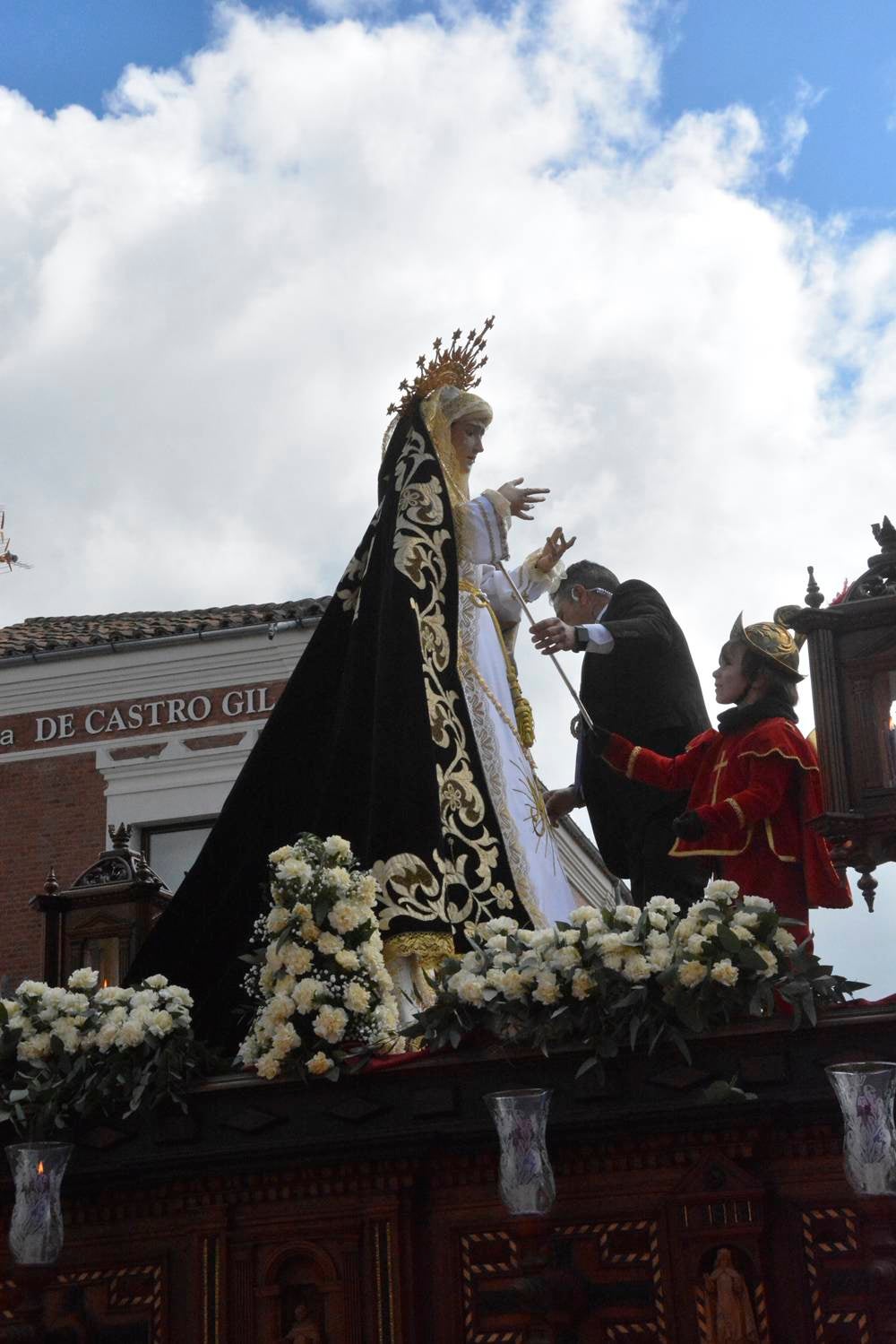 Emocionante procesión del Resucitado en Peñaranda