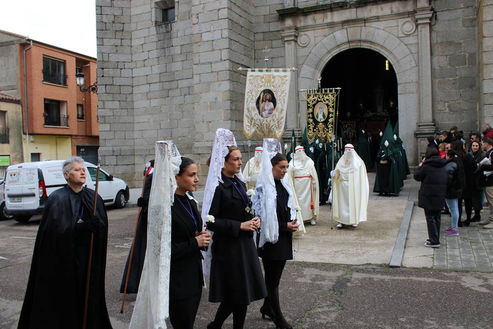 Emocionante procesión del Resucitado en Peñaranda