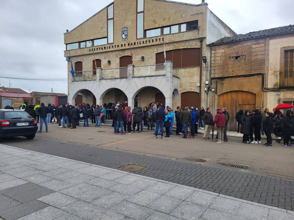 300 personas se manifiestan en Babilafuente con el lema ‘No a la planta de biometano, por nuestra salud’