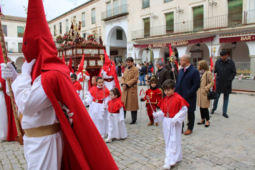 Emocionante procesión del Resucitado en Peñaranda
