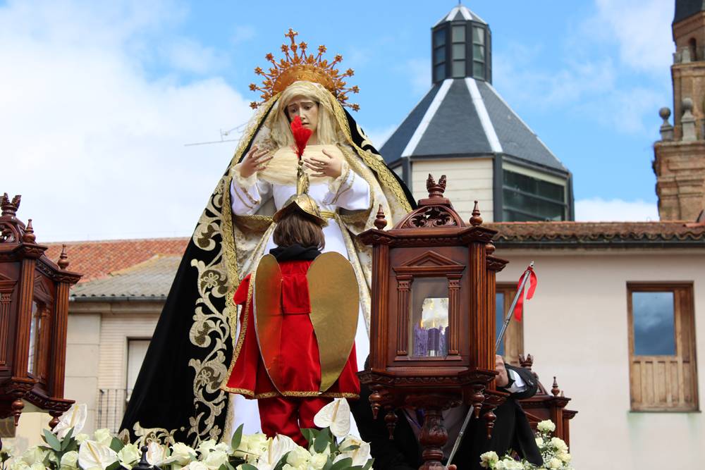 Emocionante procesión del Resucitado en Peñaranda