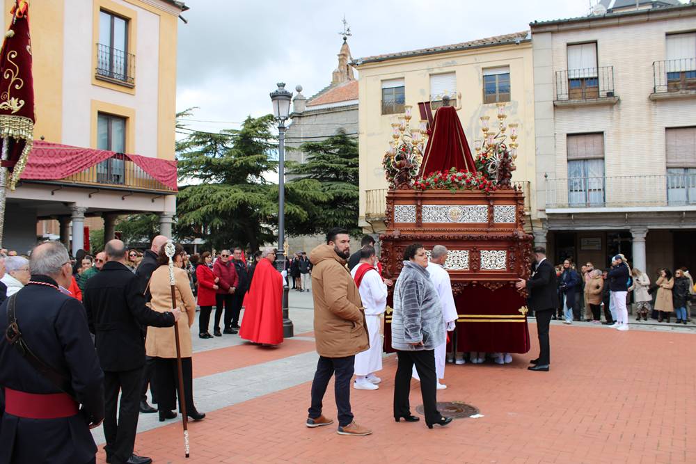 Emocionante procesión del Resucitado en Peñaranda