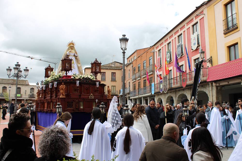 Emocionante procesión del Resucitado en Peñaranda