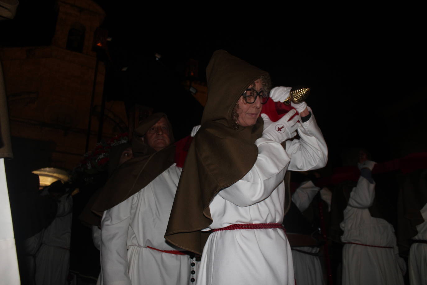 Ciudad Rodrigo saca a procesionar por primera vez su Sábana Santa