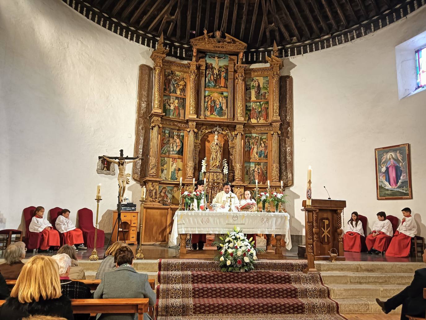 Linares celebra la procesión del encuentro y recibe a la Virgen del Buen Suceso