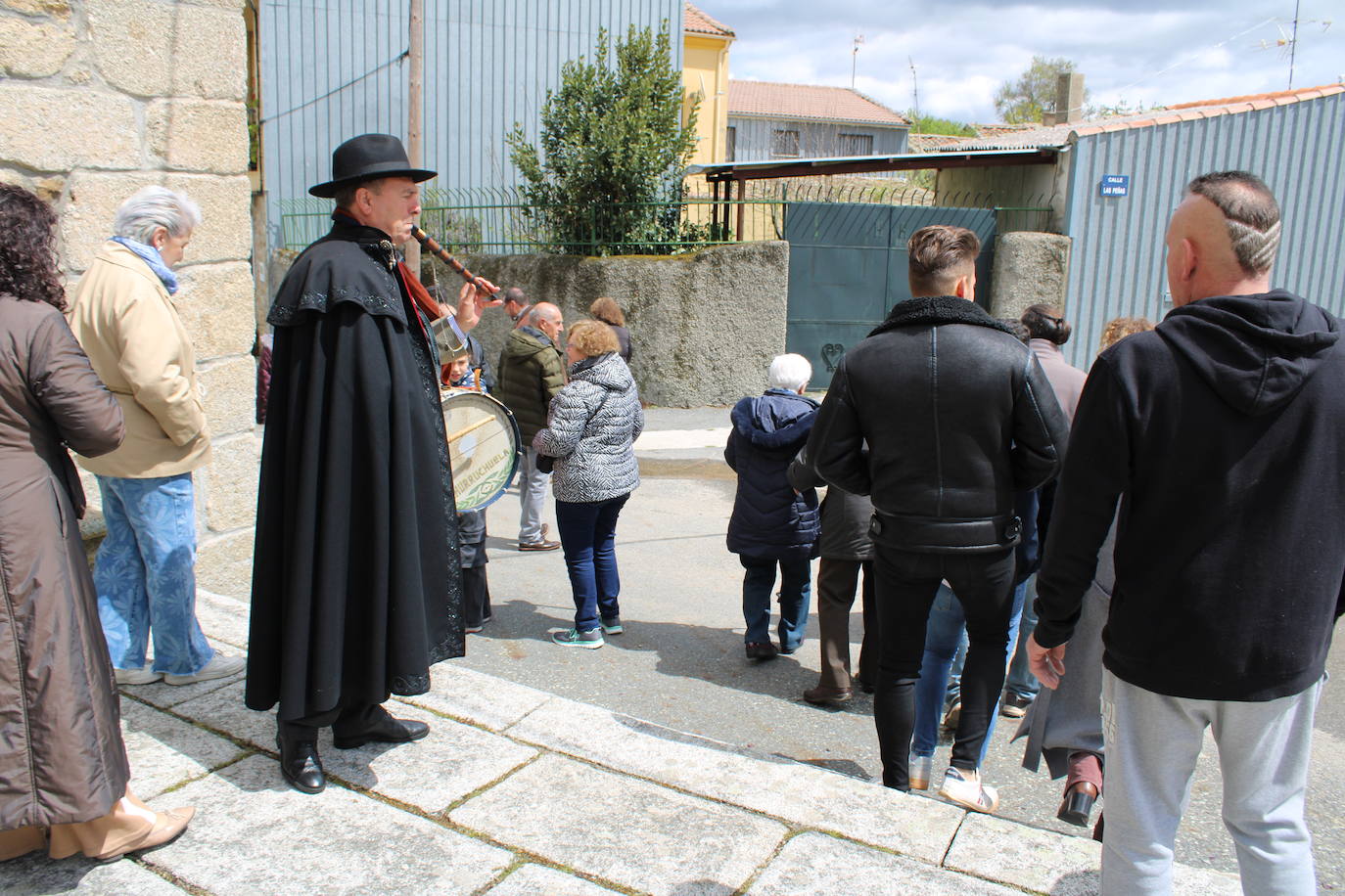 Nava de Béjar celebra la Pascua con la degustación del hornazo