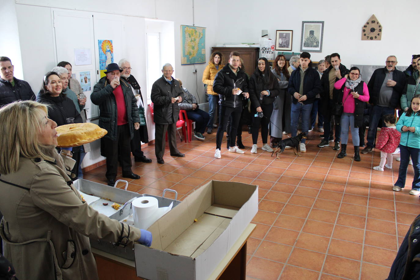 Nava de Béjar celebra la Pascua con la degustación del hornazo
