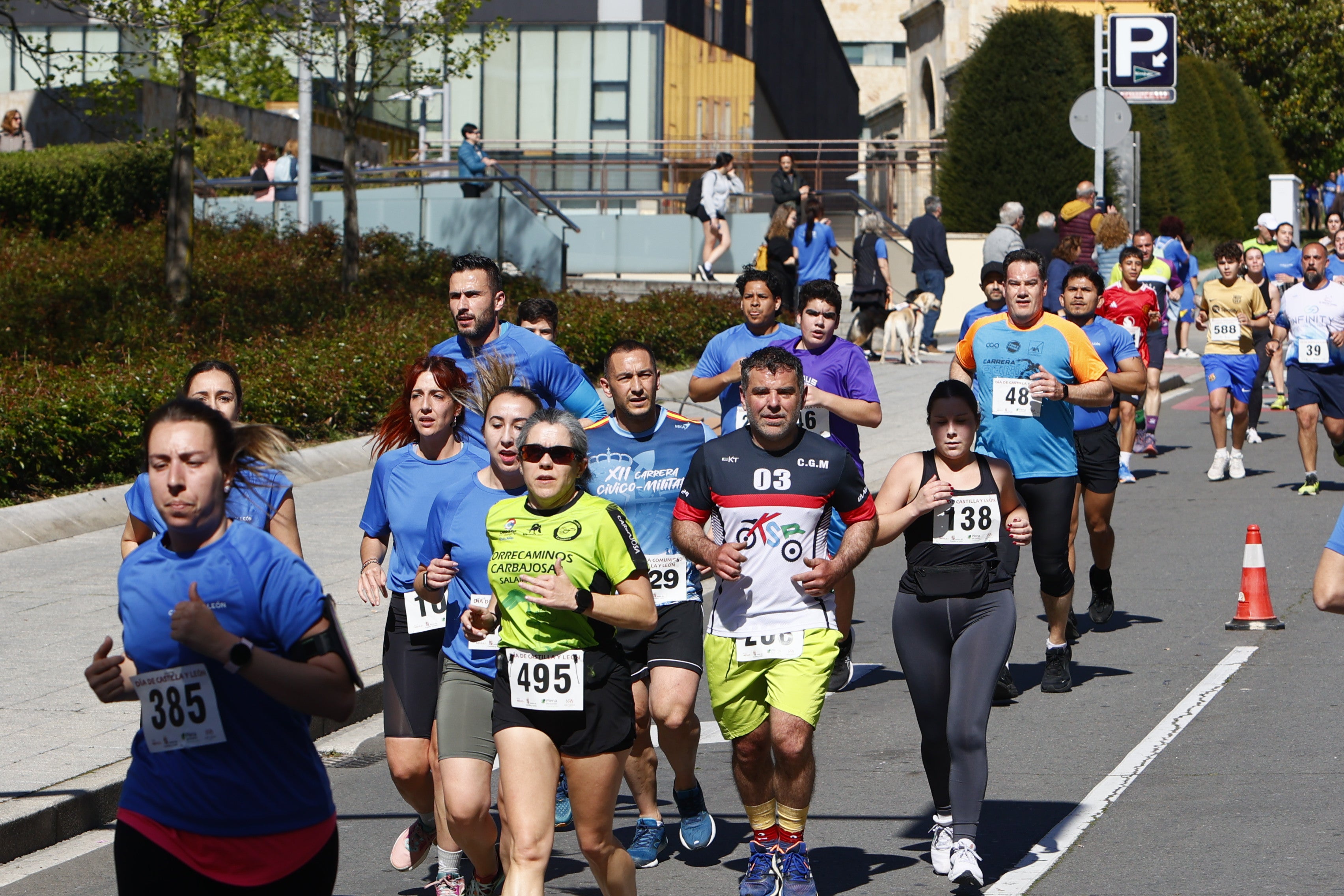 Un millar de participantes en la carrera por el Día de Castilla y León
