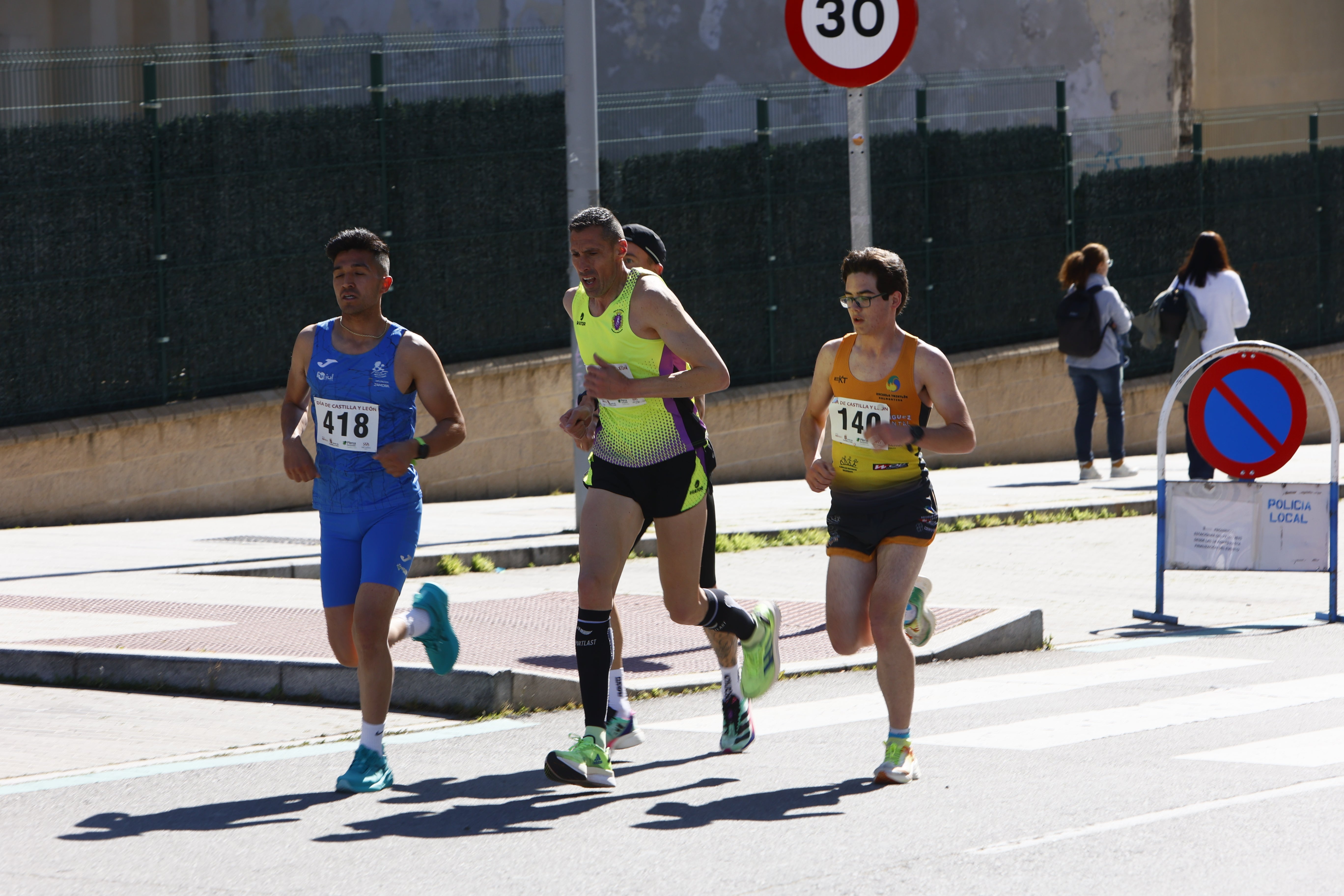 Un millar de participantes en la carrera por el Día de Castilla y León