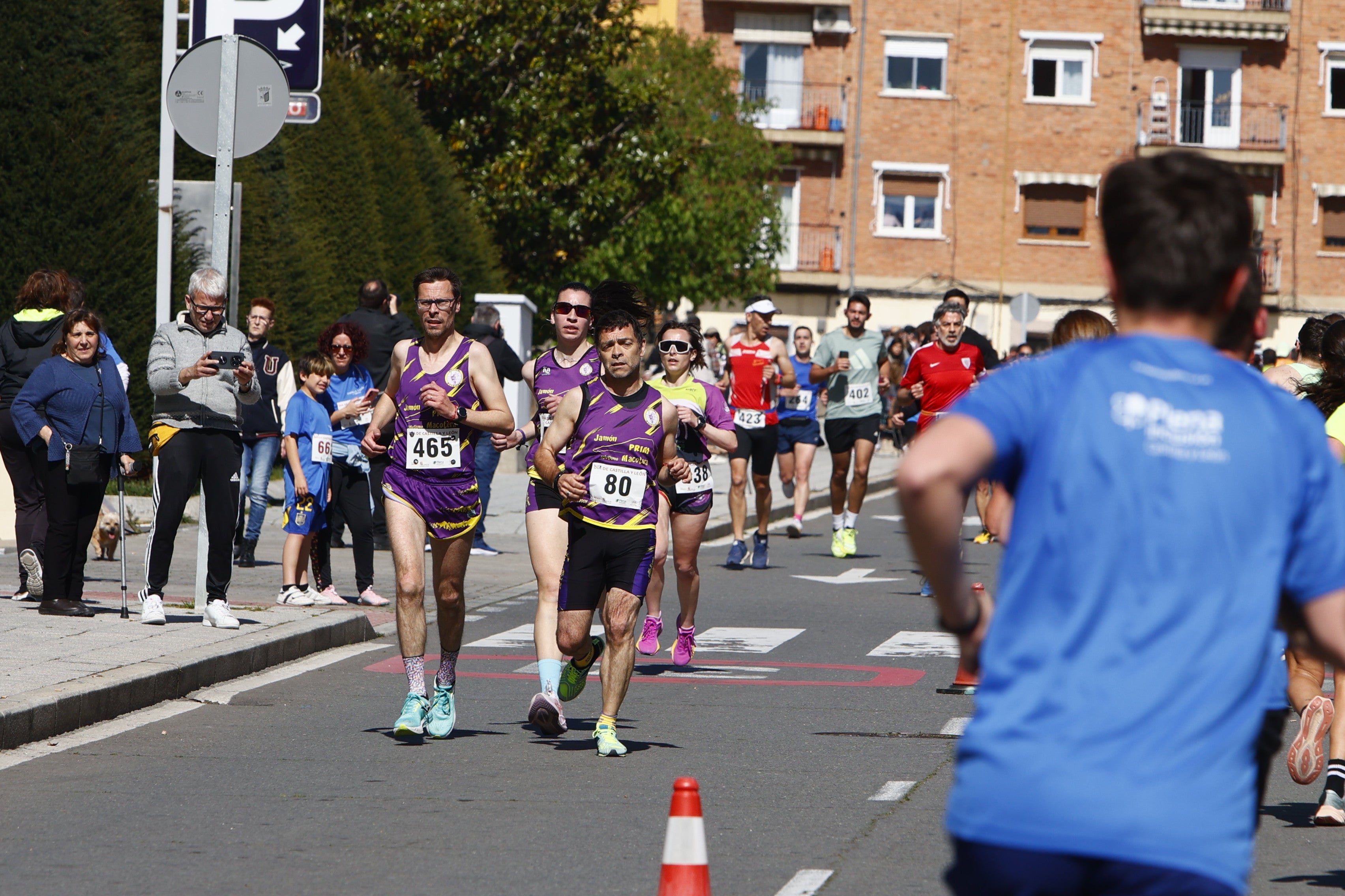 Un millar de participantes en la carrera por el Día de Castilla y León
