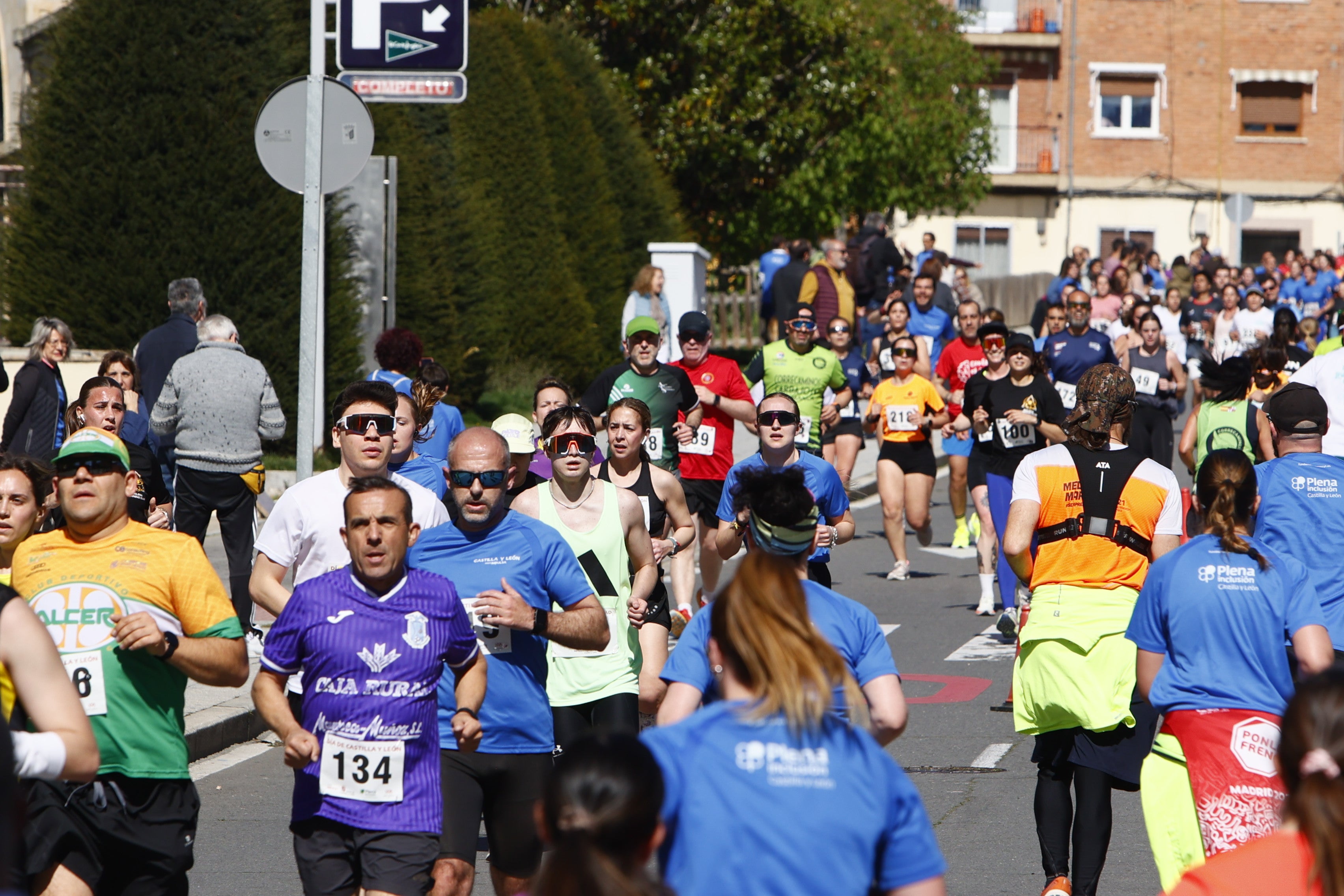 Un millar de participantes en la carrera por el Día de Castilla y León