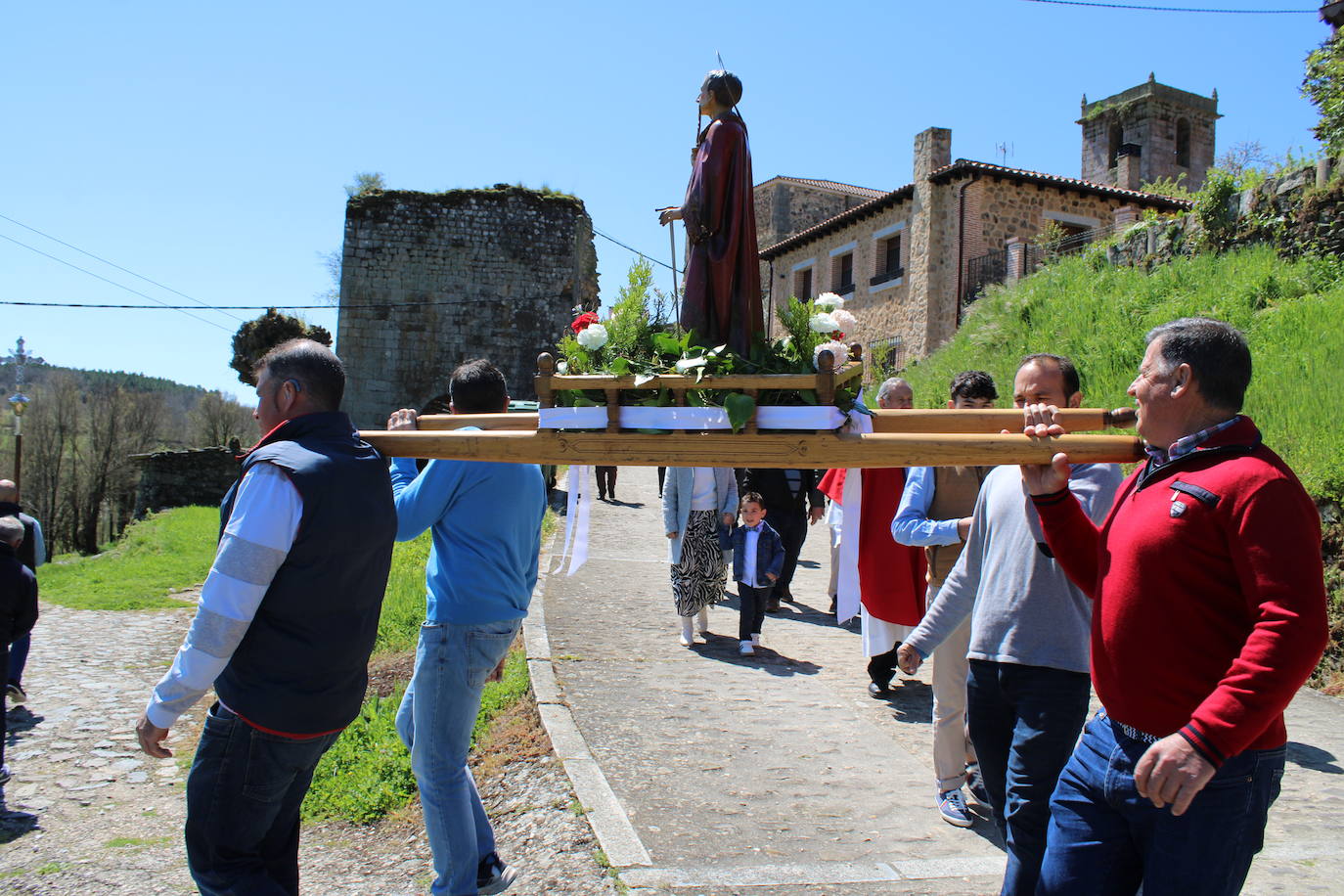 San Jorge bendice los campos del Alagón