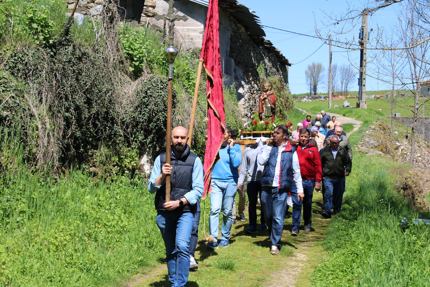 San Jorge bendice los campos del Alagón