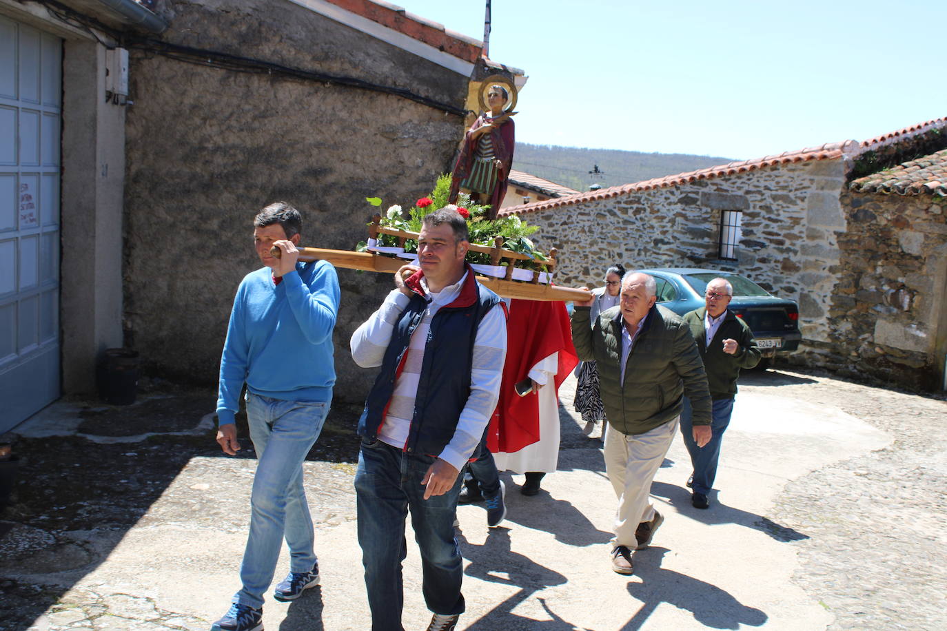 San Jorge bendice los campos del Alagón