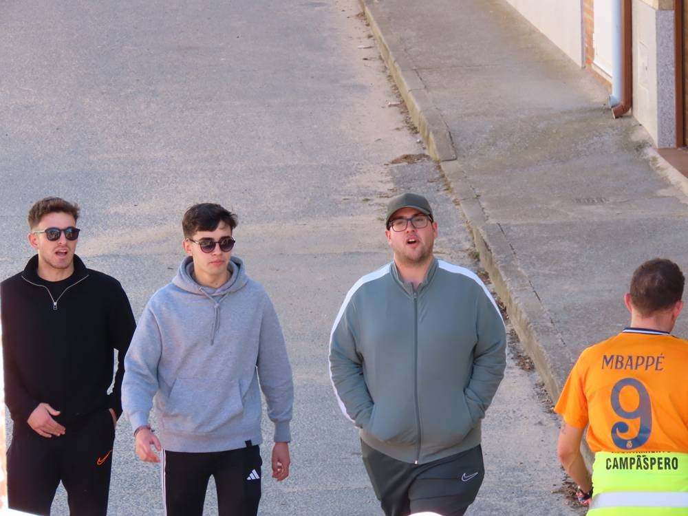 Bravura y juventud bajo un sol de justicia por las calles de Villoria