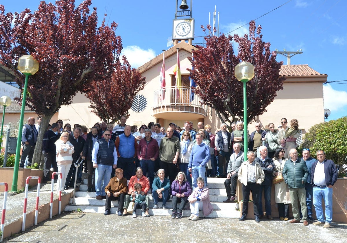 Los vecinos de Dios le Guarde muestran su hartazgo ante los robos: «Están saqueando nuestras casas. No podemos dormir»