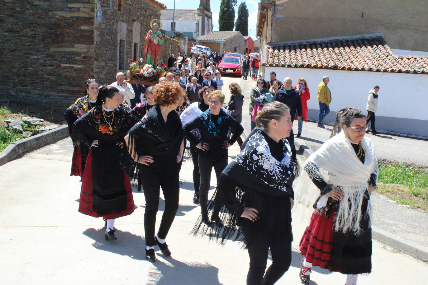 Cabezuela de Salvatierra disfruta con su fiesta en honor a San Marcos