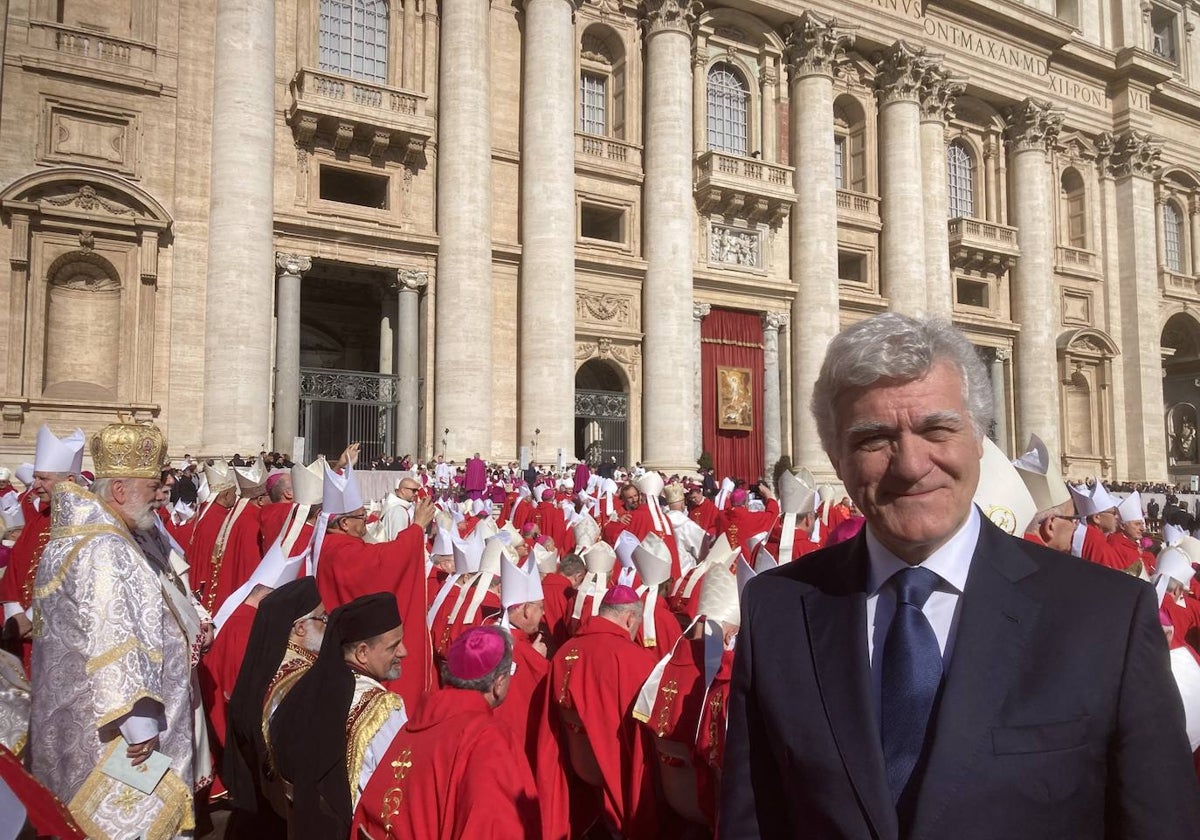«Ocupar un lugar junto al altar en el funeral de Francisco, al lado de todos los cardenales, ha sido inolvidable»