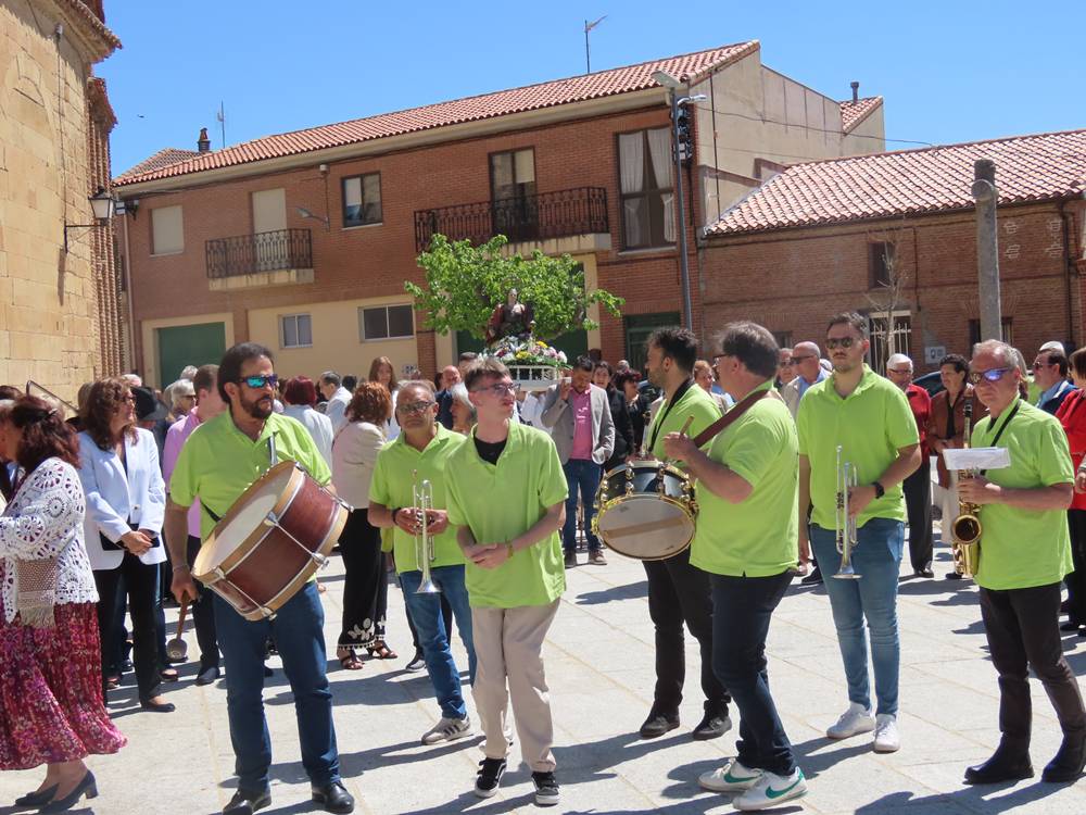 Honores a Santa Bárbara en Villoria