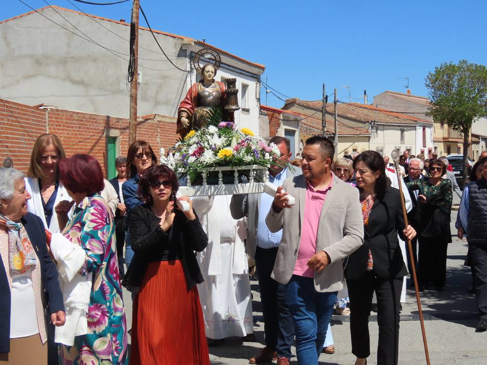 Honores a Santa Bárbara en Villoria