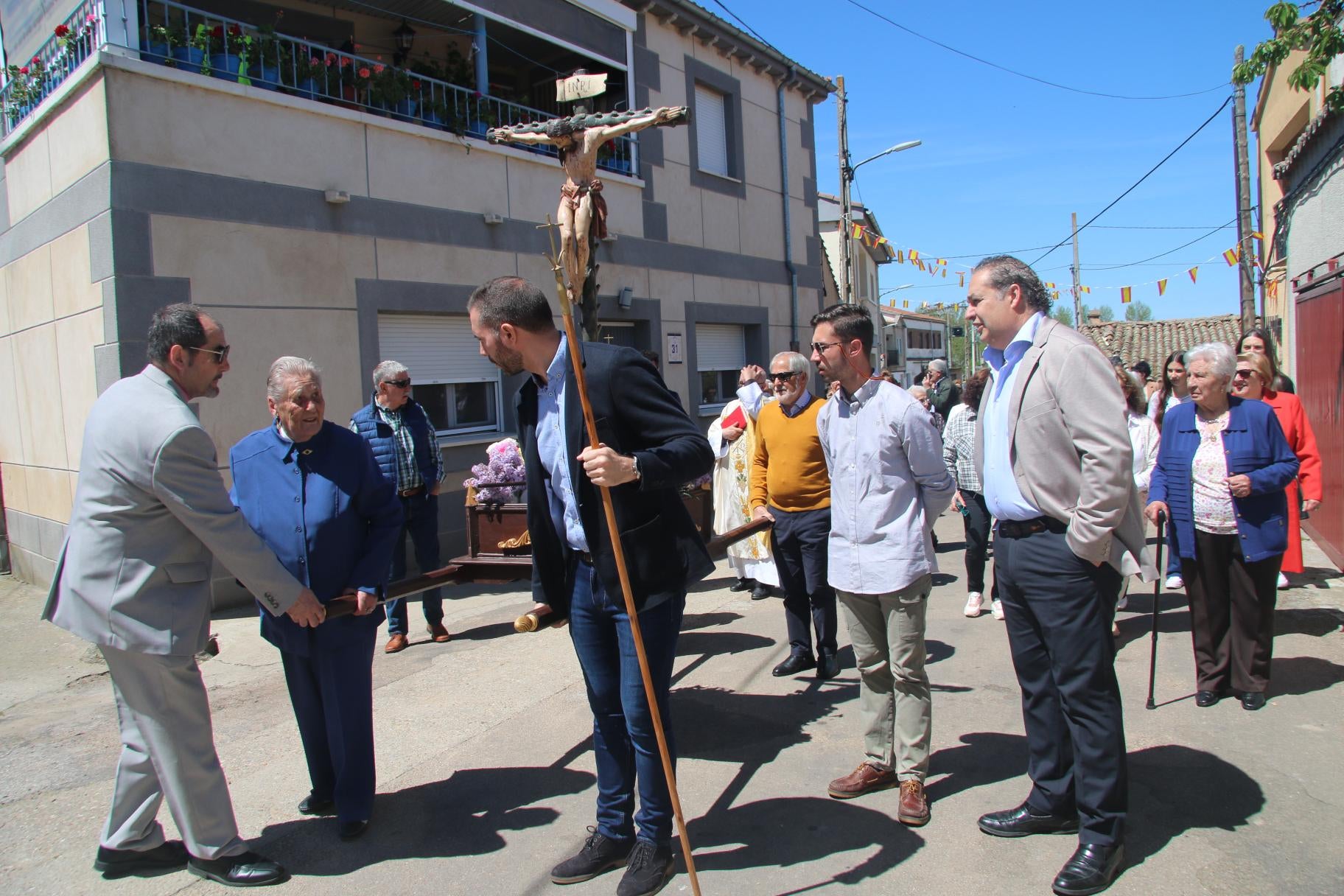 Vega de Tirados rinde honores al Cristo de las Aguas