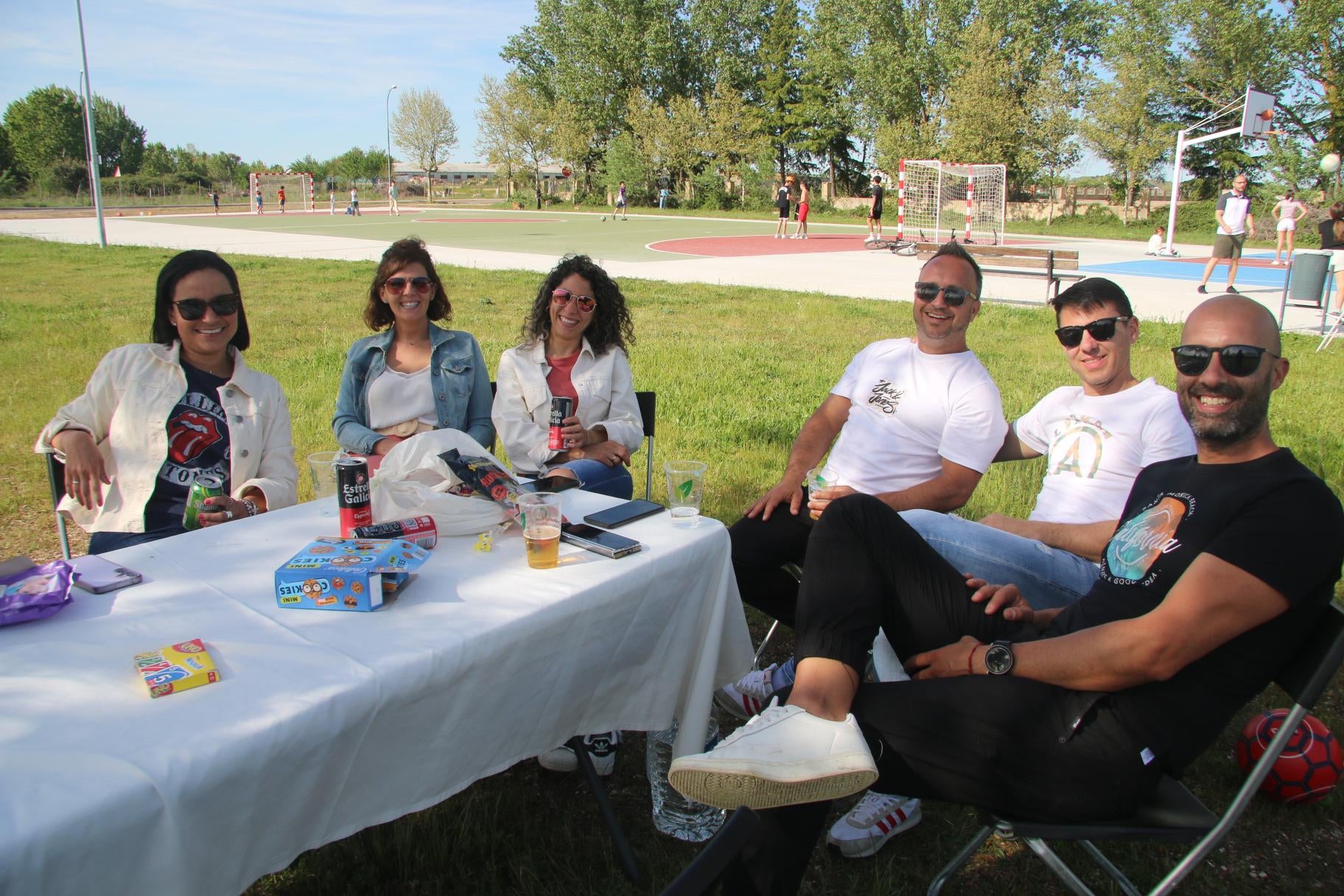 El alfoz celebra un Lunes de Aguas lleno de tradición y hornazo