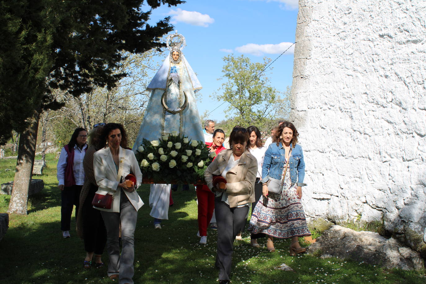 Los Santos rinde honores a la Virgen del Gozo