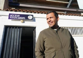 Dueñas, a la puerta de vestuarios del Helmántico.