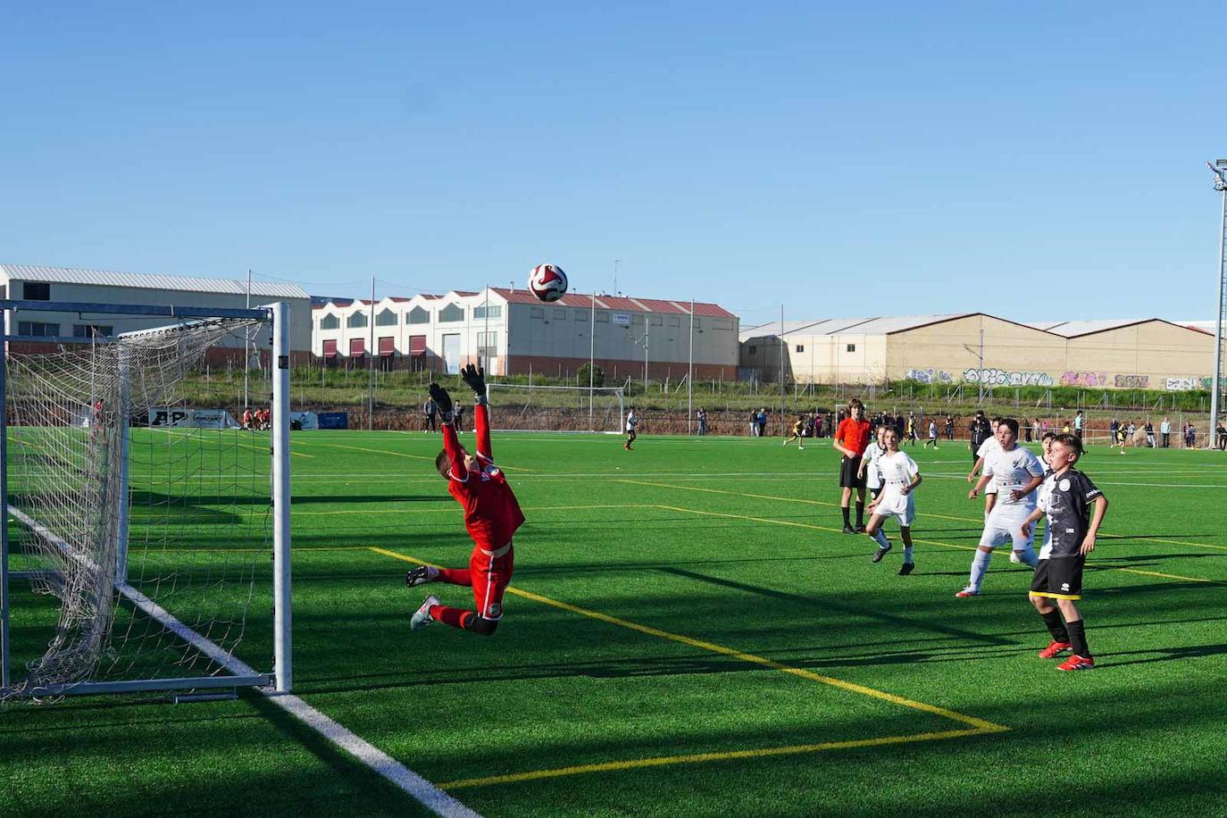Las mejores imágenes de la jornada 24 en el fútbol base