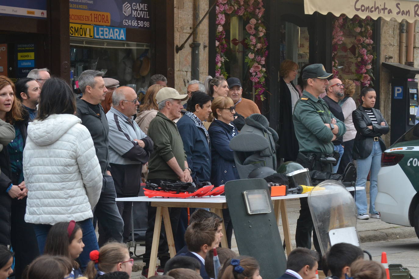 Más de mil escolares de Ciudad Rodrigo se dan cita en una exhibición de la Guardia Civil