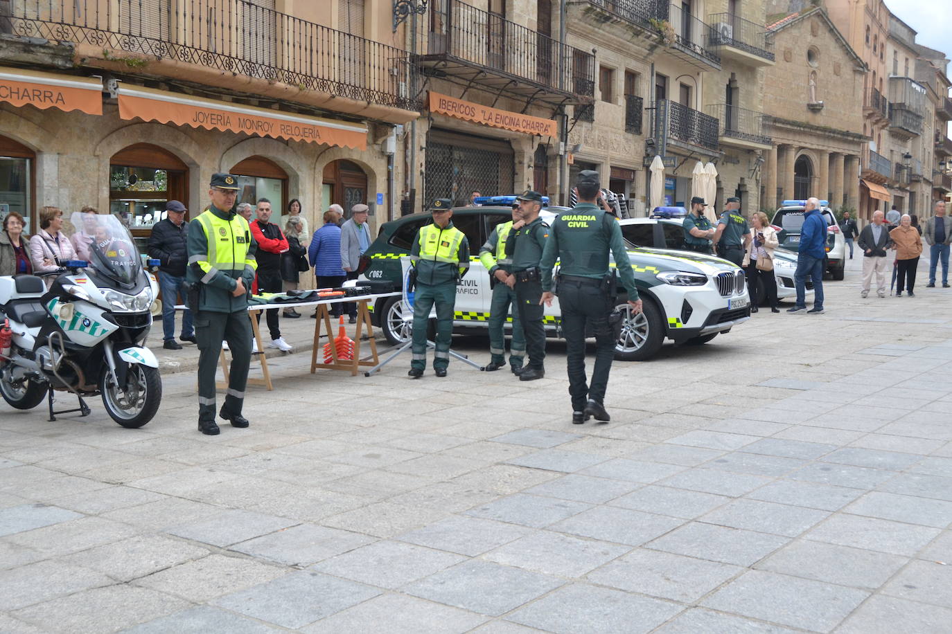Más de mil escolares de Ciudad Rodrigo se dan cita en una exhibición de la Guardia Civil