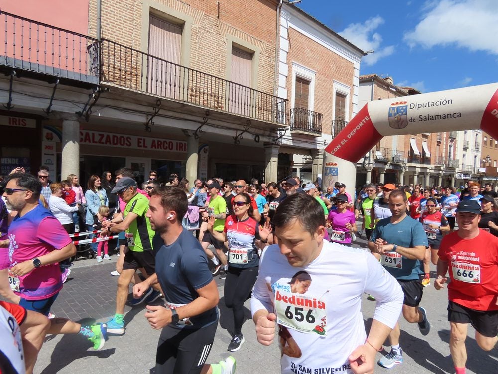 Jorge Hernandez y María José Carpio ganan la XXXI carrera &#039;Hijos, padres y abuelos&#039; de Peñaranda de Bracamonte
