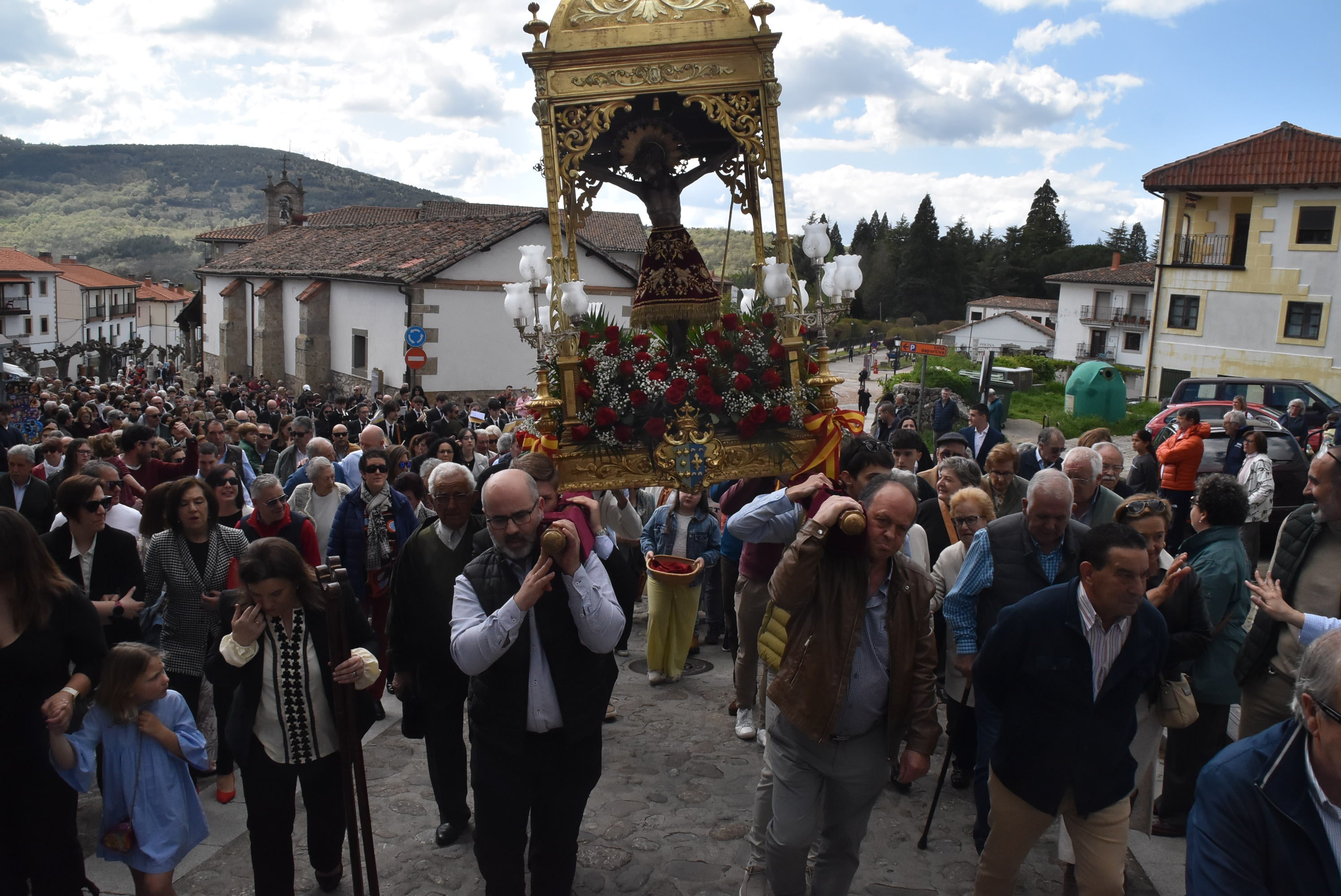 El Cristo del Refugio bendice un año más a Candelario