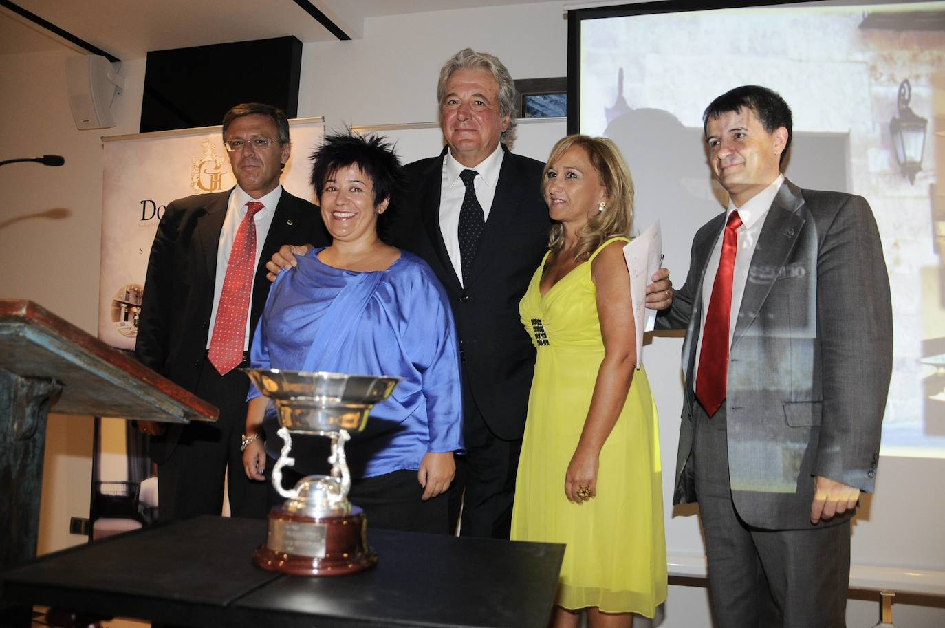 En agosto de 2010, la Fundación Manuel García Remiro otorgó a Jorge D'Alessandro el reconocimiento a su labor con la UDS con un premio a los valores deportivos, premio que llevará su nombre desde este momento.