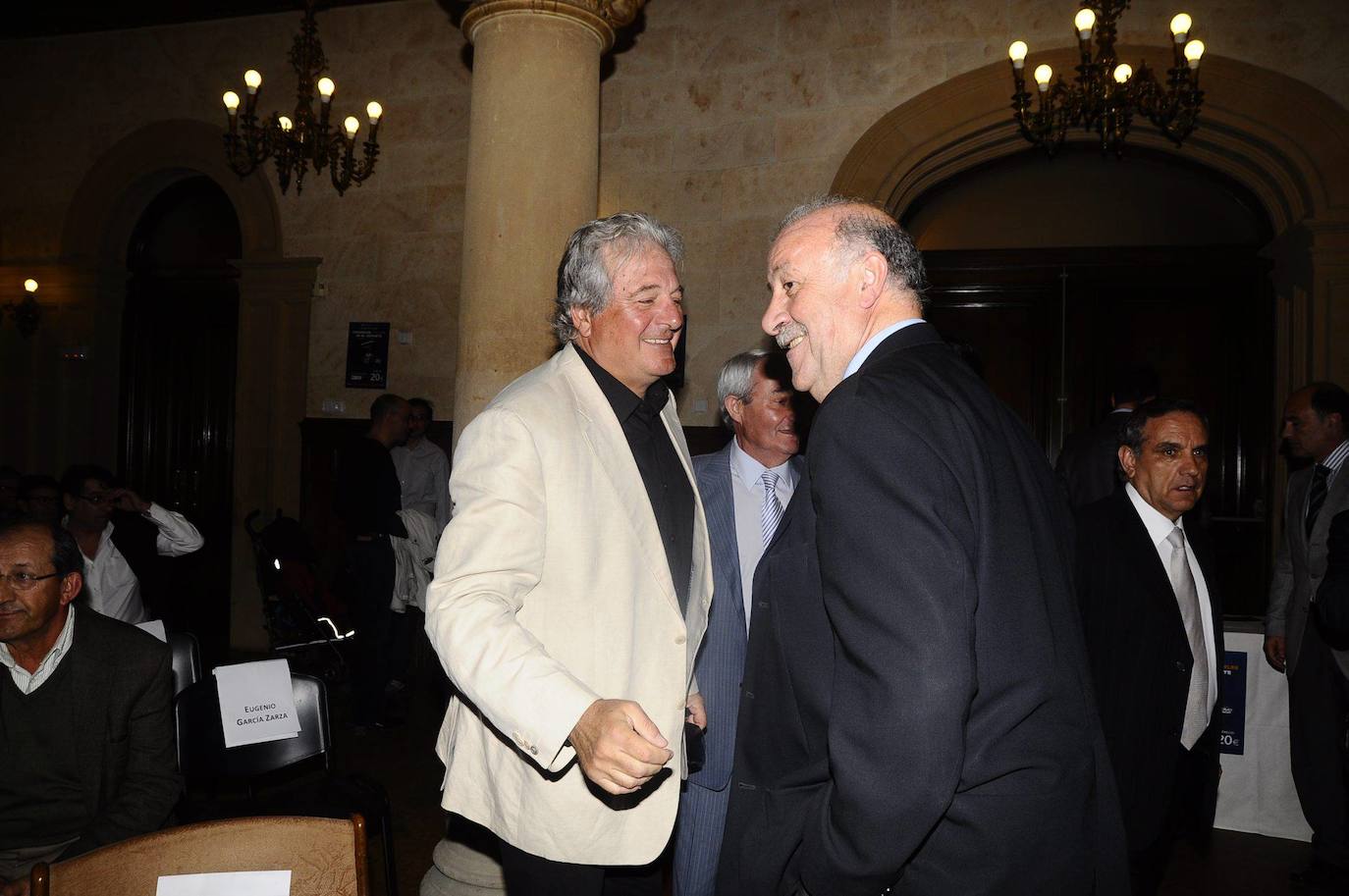En 2011 junto a Vicente del Bosque en un acto en el Casino de Salamanca.