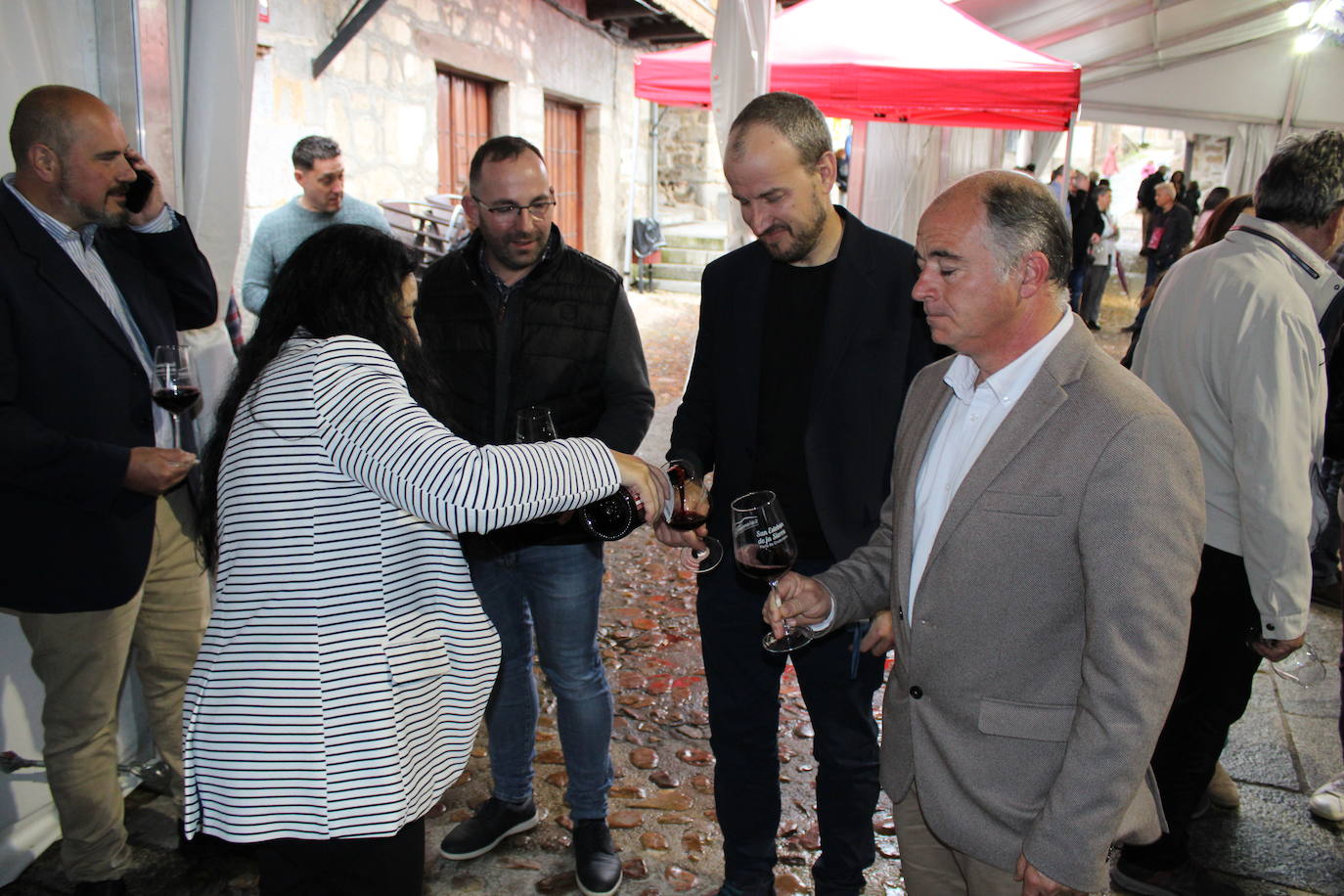 San Esteban de la Sierra abre su Feria de Enoturismo