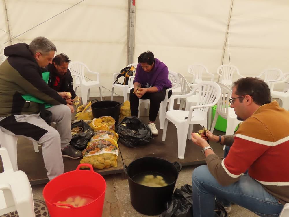 Recuerdos del pasado en la VIII Matanza Típica de Cantaracillo