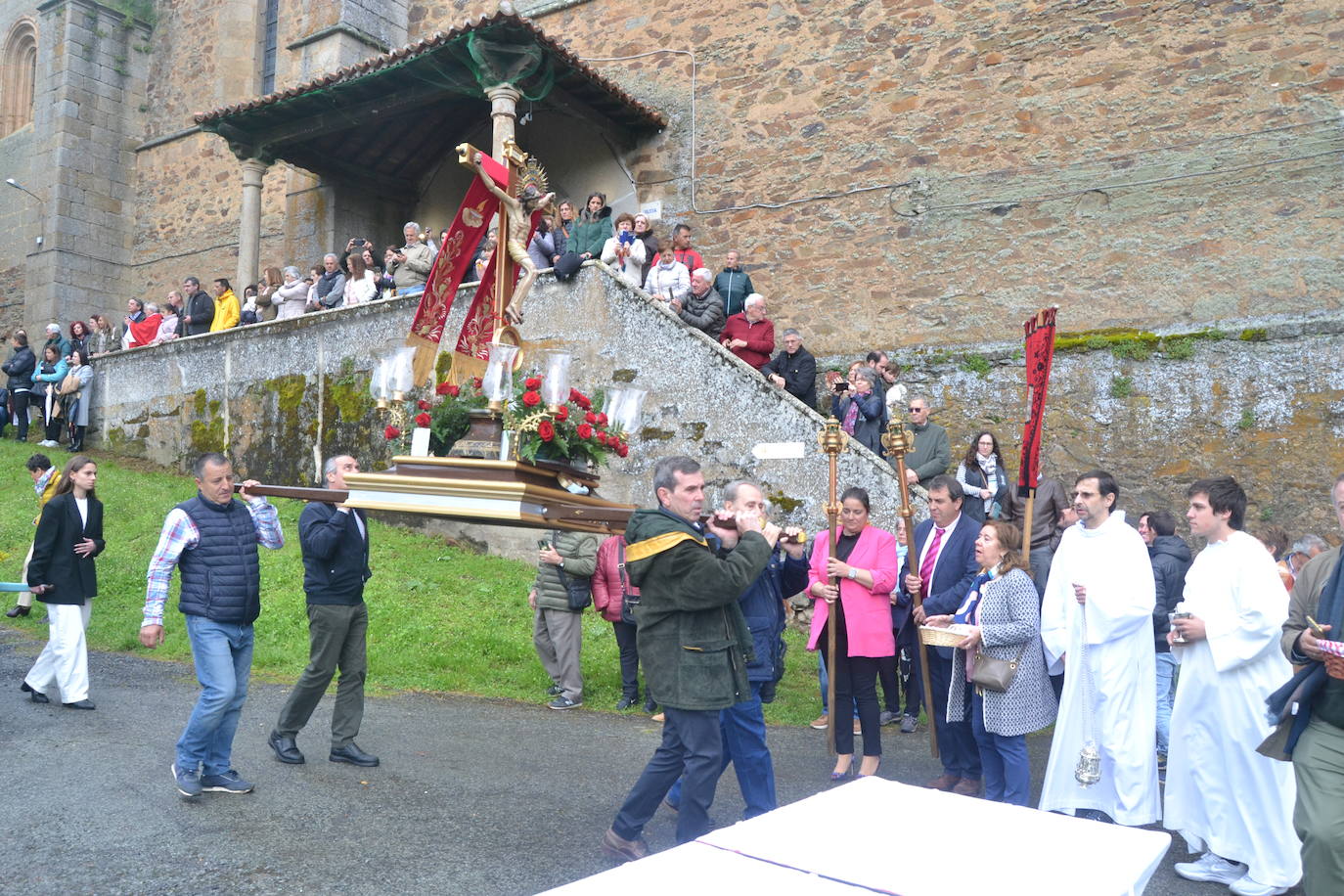 El Cristo de la Luz ilumina a El Cabaco
