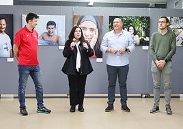 Inauguración de la exposición 'Personas'.