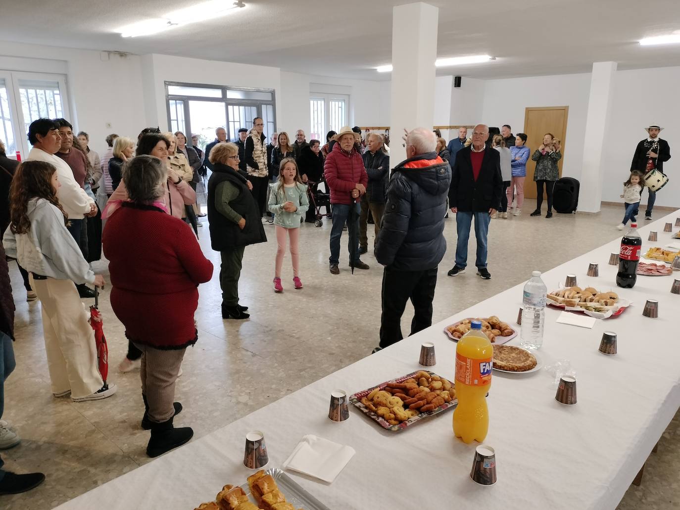 Los vecinos de Sanchotello celebran la bendición de campos