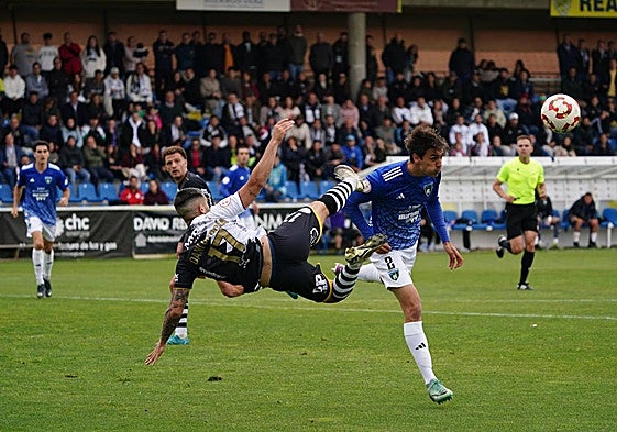 Dani García, ante el Sestao River, en el Reina Sofía, este domingo.